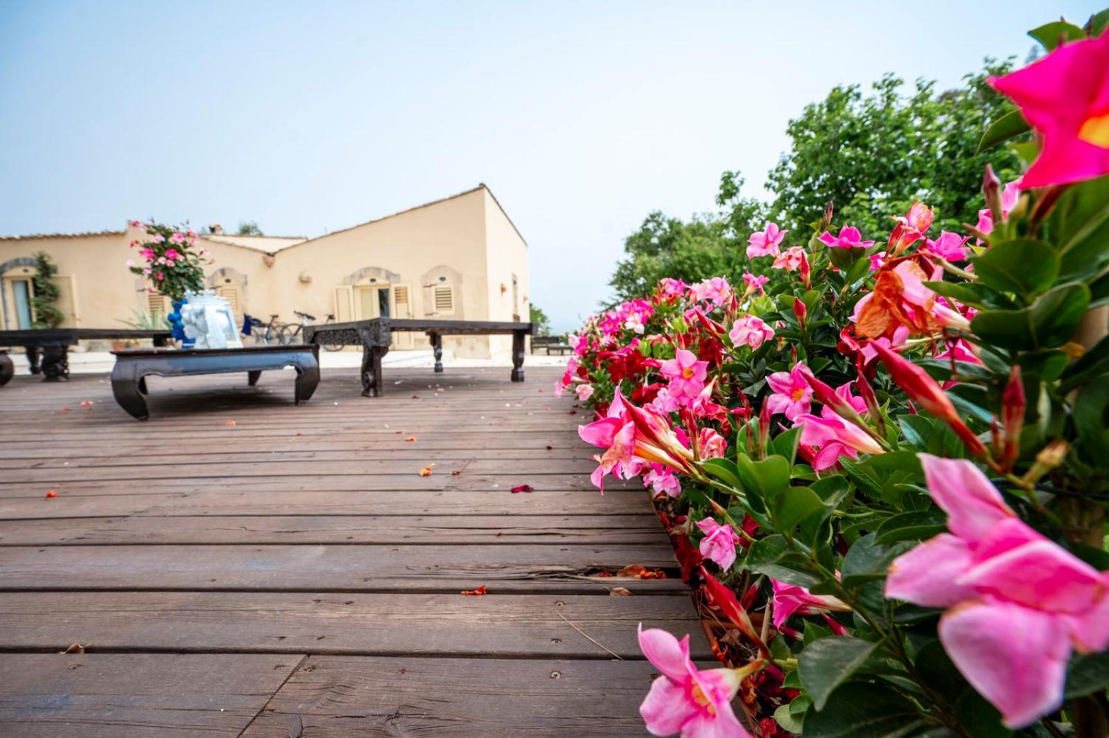 Terre Di Vendicari Guest House Noto Exterior photo